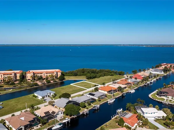 65 Colony Point Dr #47, Punta Gorda, FL 33950