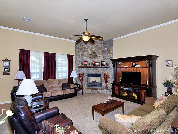 5th image of 14620 Courtney Ln