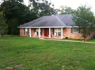 17243 N Lake Dr, Bay Minette, AL 36507