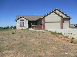 603 N Pine St, Argonia, KS 67004