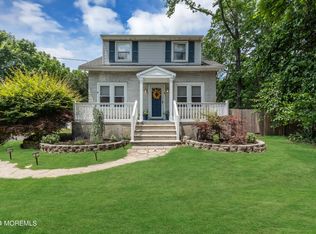 112 Oak Glen Rd, Howell, NJ 07731