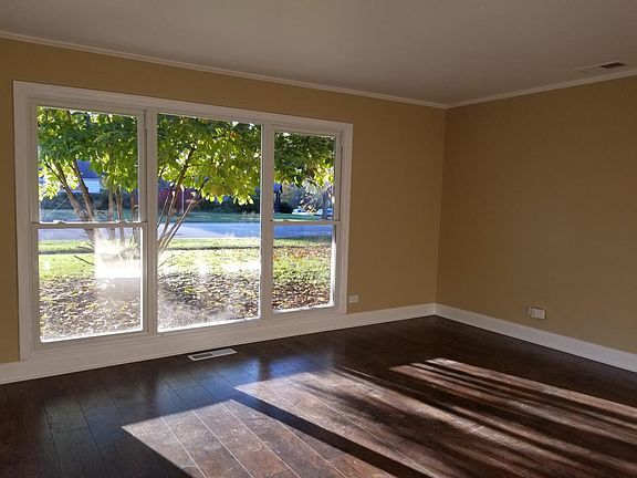 3rd image of 314 Blackhawk Dr