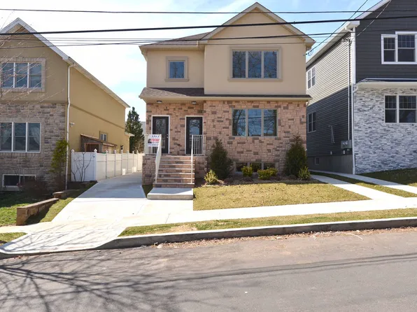 36 Dorothea Pl Floor 1, Staten Island, NY 10306