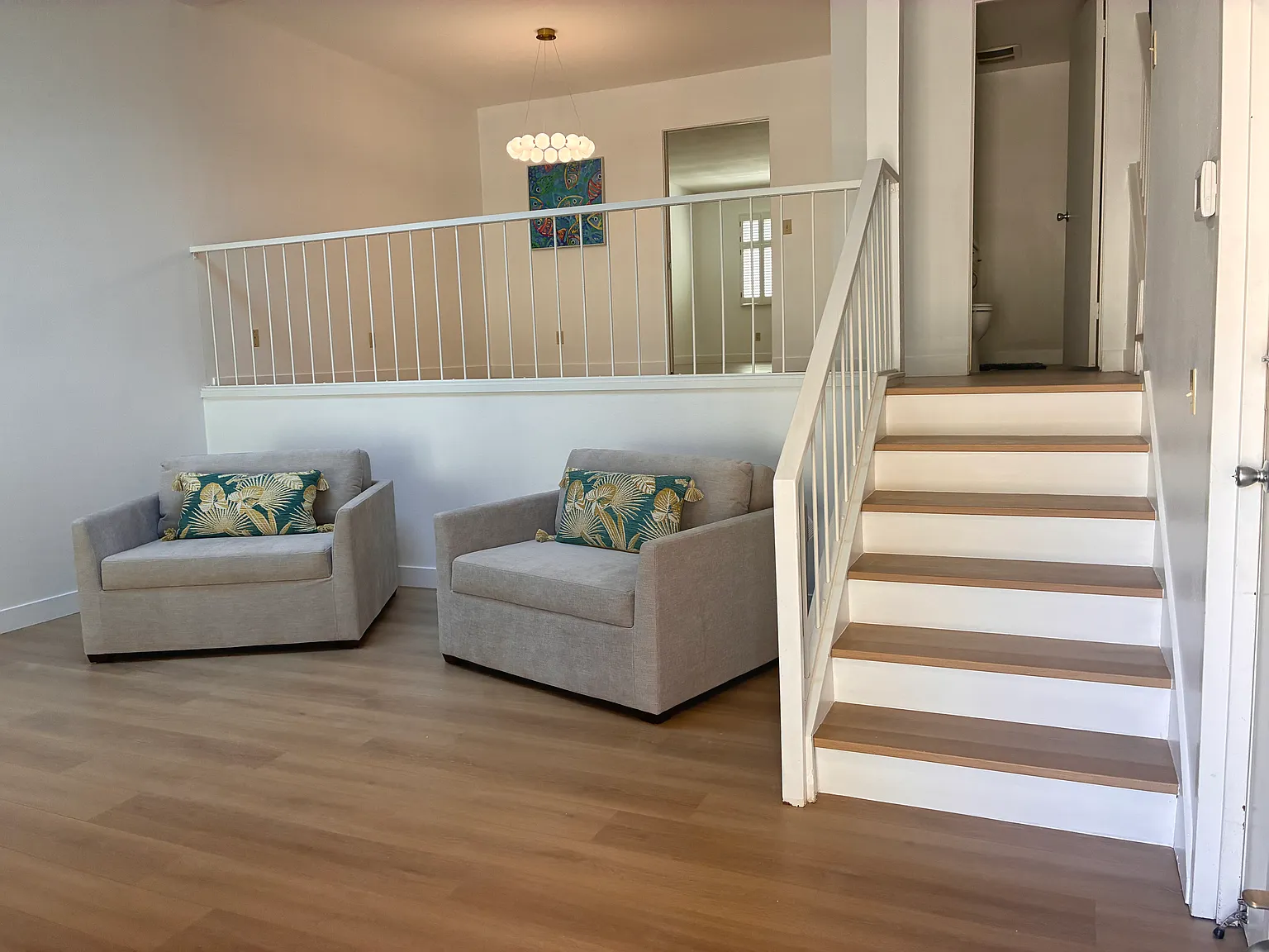 2 bed, 2.5 bath, 1547 sqft, $5,950 — Photo 2