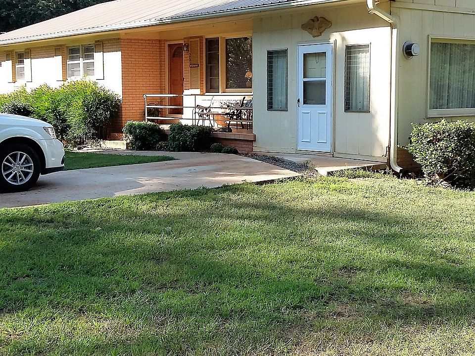 1st image of 251-261 Springdale Dr
