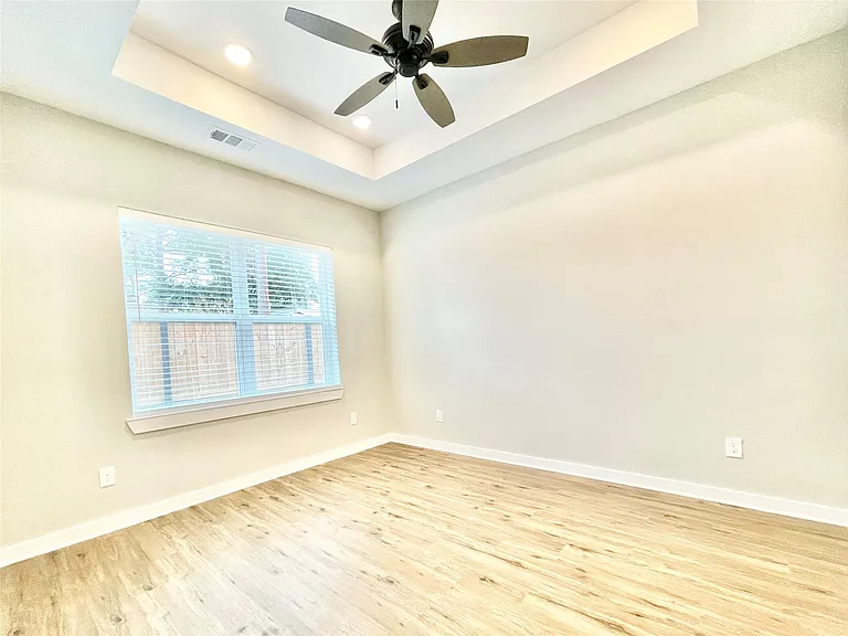 10317 Lake Rd #4A — Photo 10