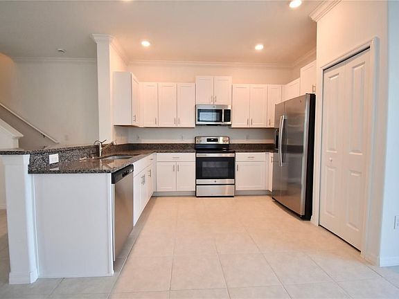 5th image of 36419 Garden City Way