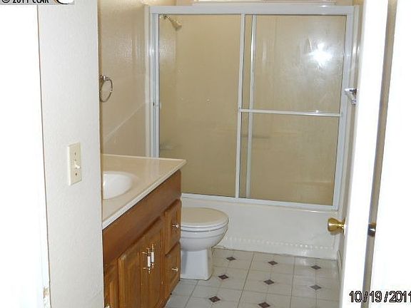 4th image of 26 Marlin Dr