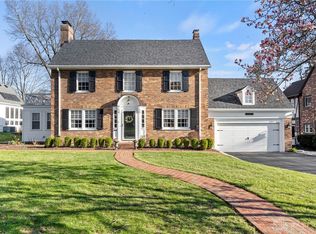 19 Monteray Rd, Dayton, OH 45419