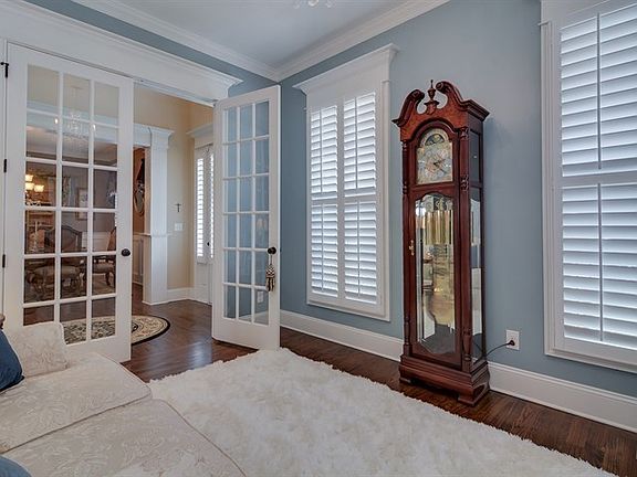 5th image of 2111 Fothergill Dr