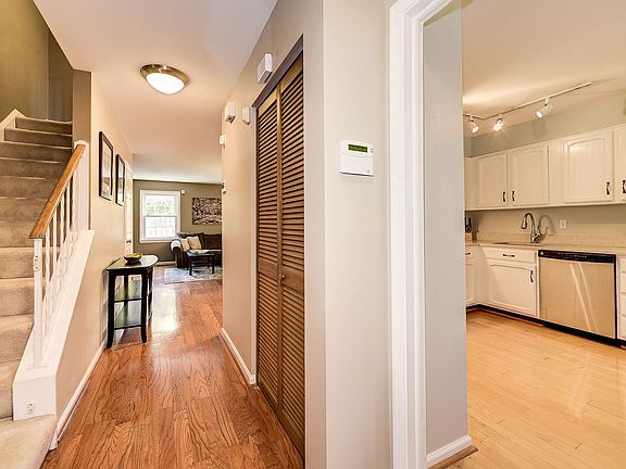 3rd image of 10229 Arizona Cir #50