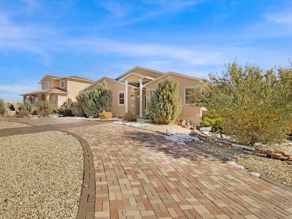 946 S Greenway Ave, Pueblo West, CO 81007