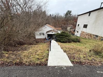 2829 Kathy St, South Park, PA, 15129