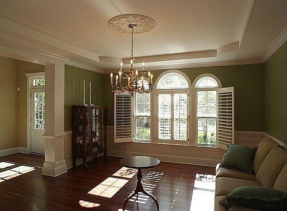 Formal Dining