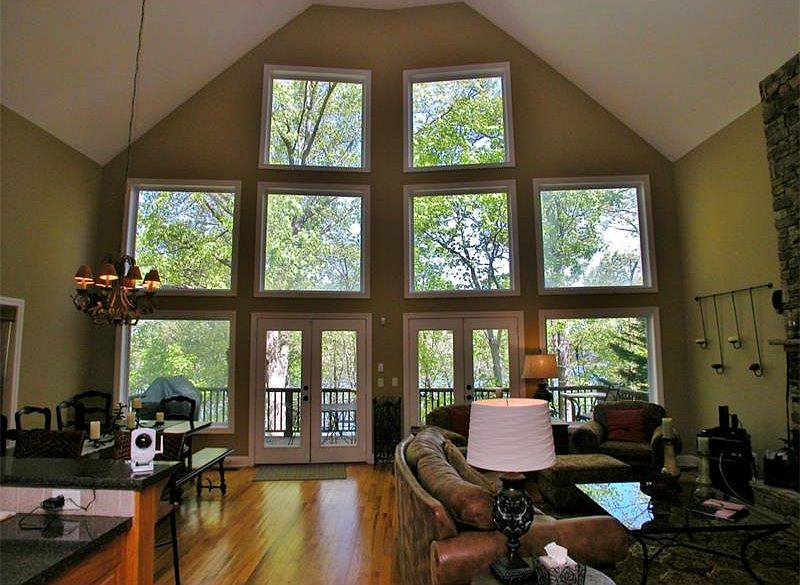 1st image of 4472 Travis Dr