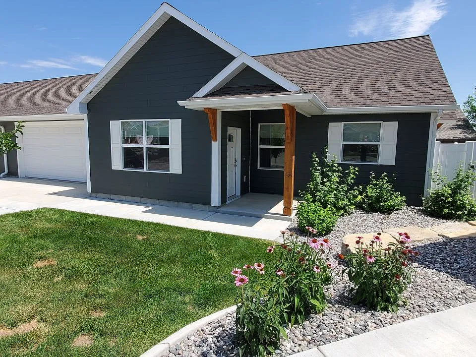 1409 Harmony Ct