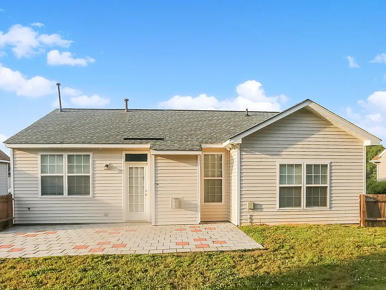 5821 Briggs Dr — Photo 13