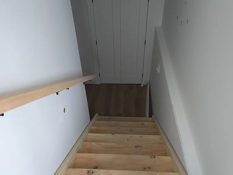 90 Lywood St #LOWER — Photo 3