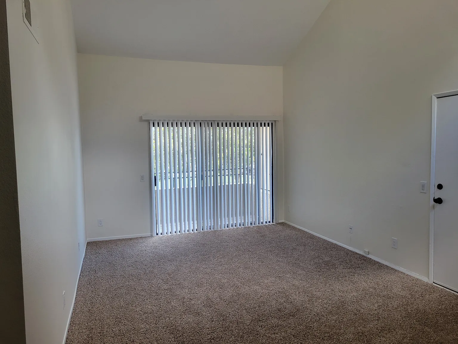 1 bed, 635 sqft, $1,895 — Photo 3