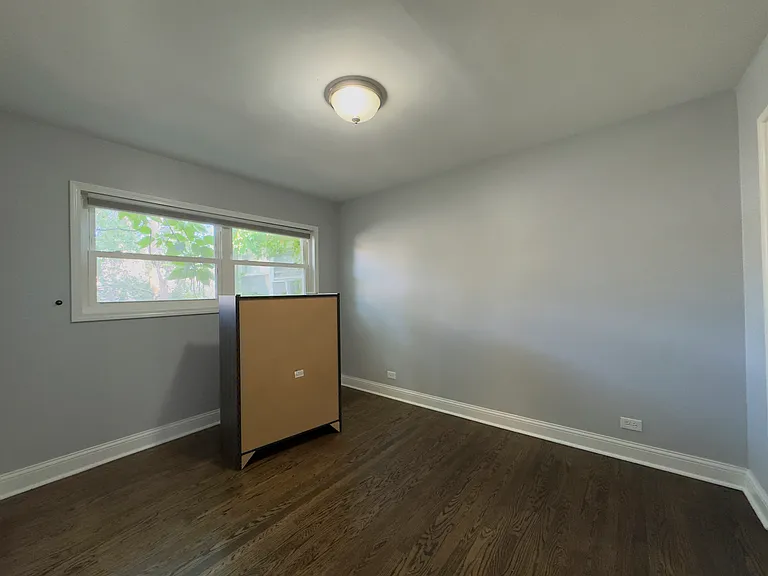 6947 S Jeffery Blvd #3J — Photo 5
