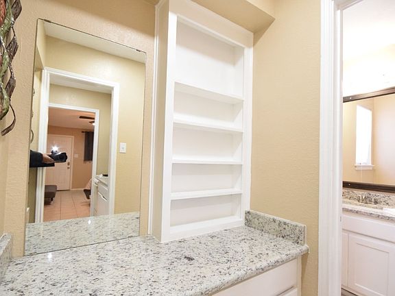 4th image of 3016 E Abram St #103