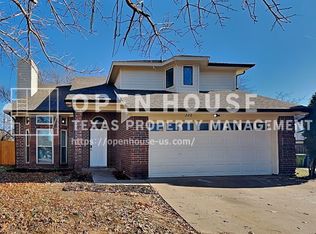 320 Appling Dr, Grapevine, TX 76051