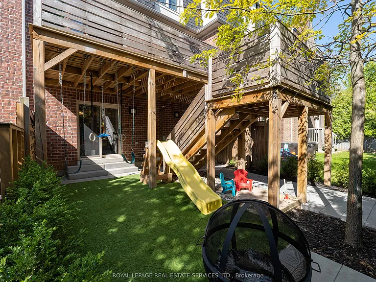 2083 Grange Dr — Photo 6