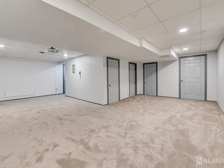 34 Forest Dr — Photo 31