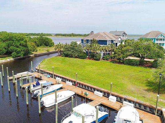 3rd image of 5240 Masonboro Harbour Dr