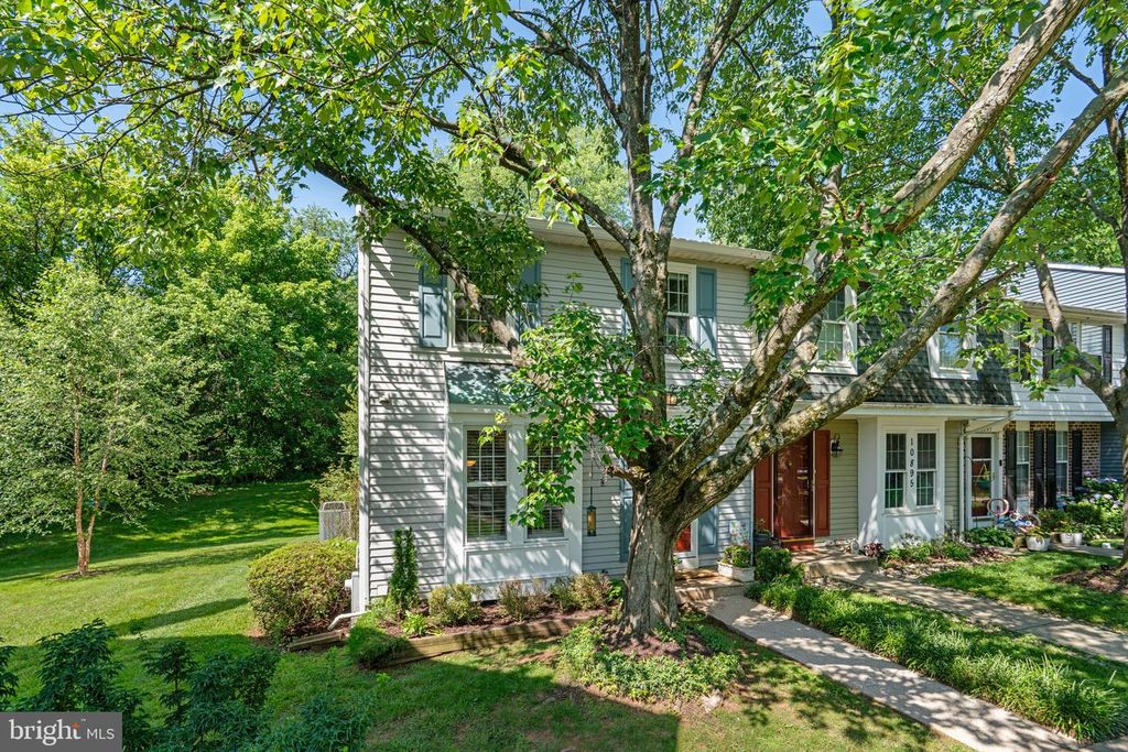 10893 Olde Woods Way, Columbia, MD - View 3