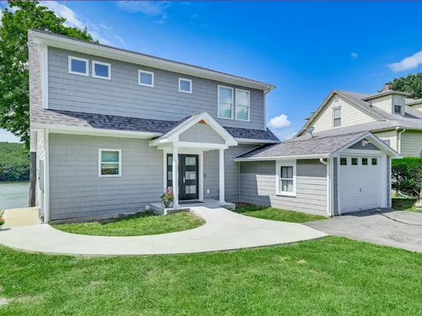 31 Oswegatchie Rd #2B, Waterford, CT 06385