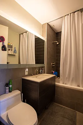 Rented by Bond New York | media 7