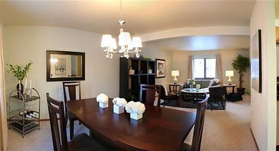 4th image of 1408 Hampstead Ave #131