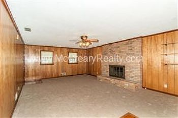 4th image of 201 Suburban Dr NE