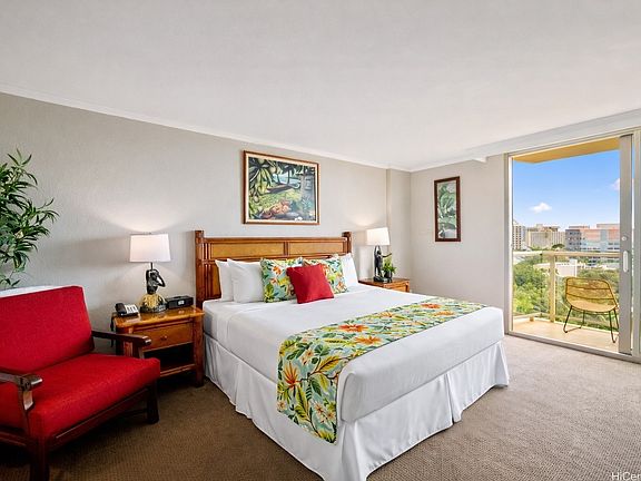 5th image of 2045 Kalakaua Ave APT 1007