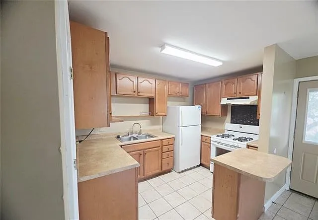 23 New England Ct — Photo 4