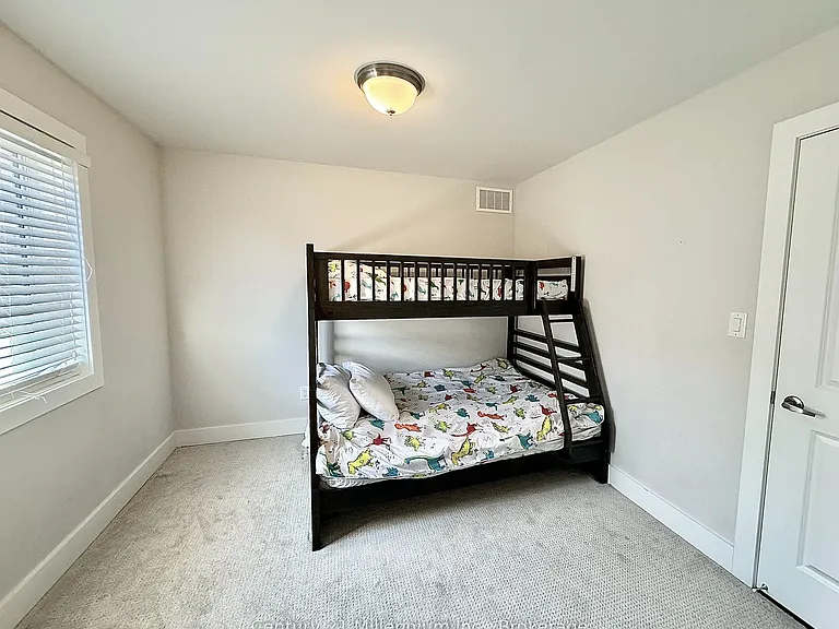 142 Red Pine St — Photo 25