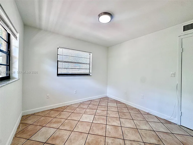 1250 Lincoln Rd #203 — Photo 11