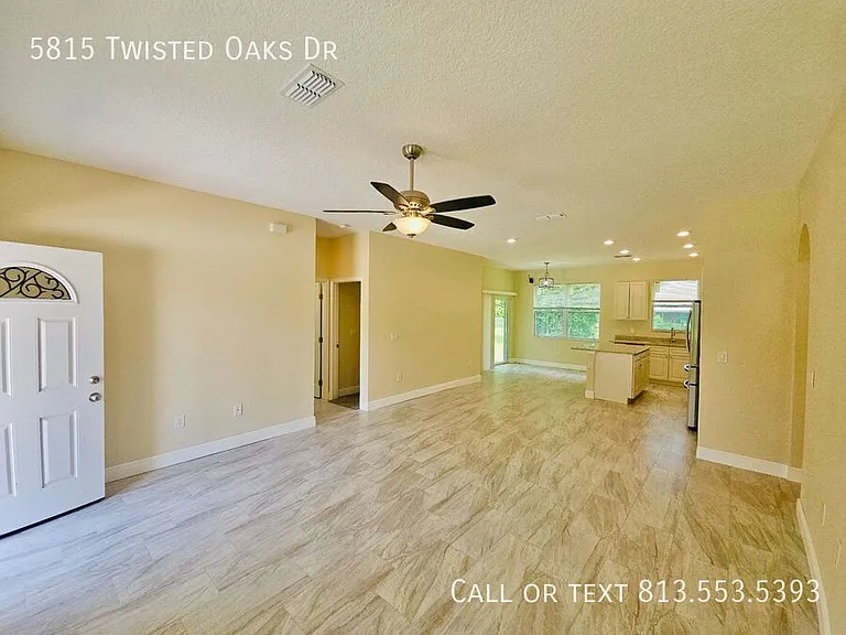 5815 Twisted Oaks Dr — Photo 12