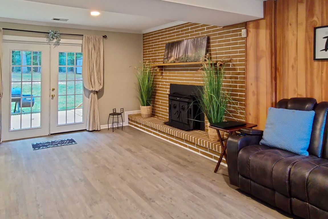 next background image