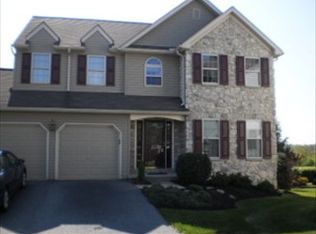 67 Apple Blossom Dr, Lancaster, PA 17602