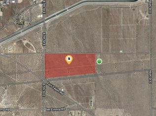 Corner Ave #V, Palmdale, CA 93550