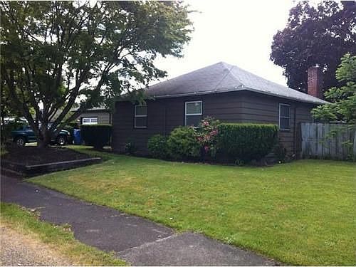 5th image of 406 5th Ave NW