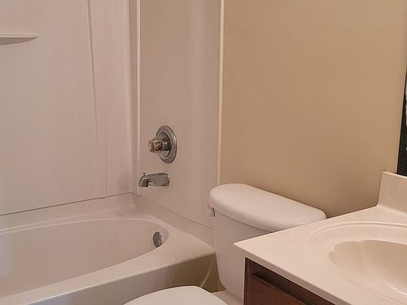 3rd image of 7234 Conrail Cir