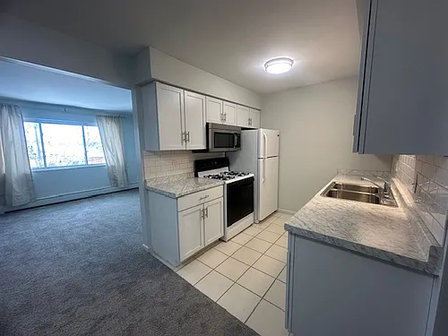 1600 Oakland St #8 Photo 1