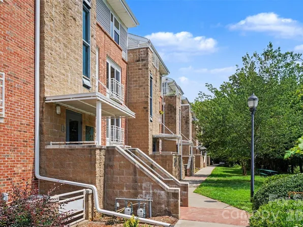3955 Picasso Ct #15, Charlotte, NC 28205