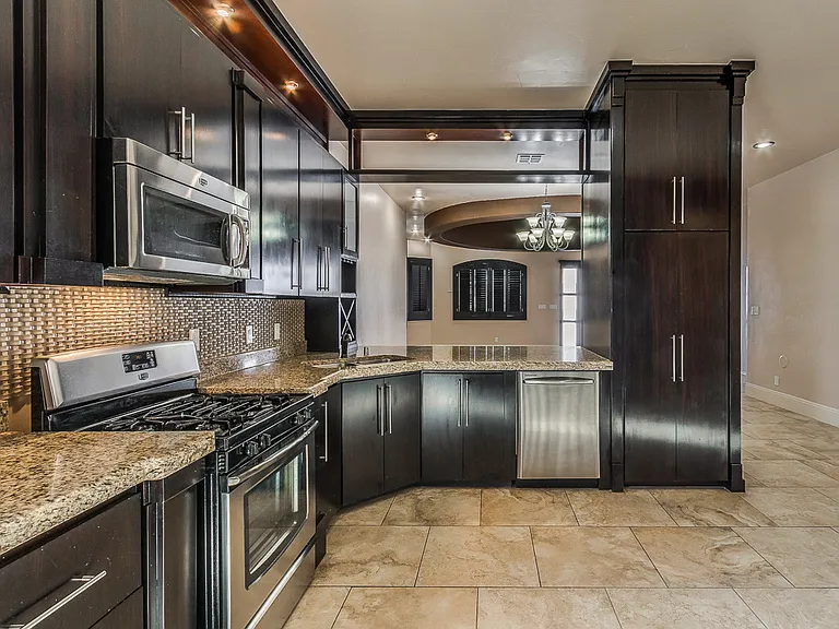 12800 Cozy Cove Ave — Photo 7