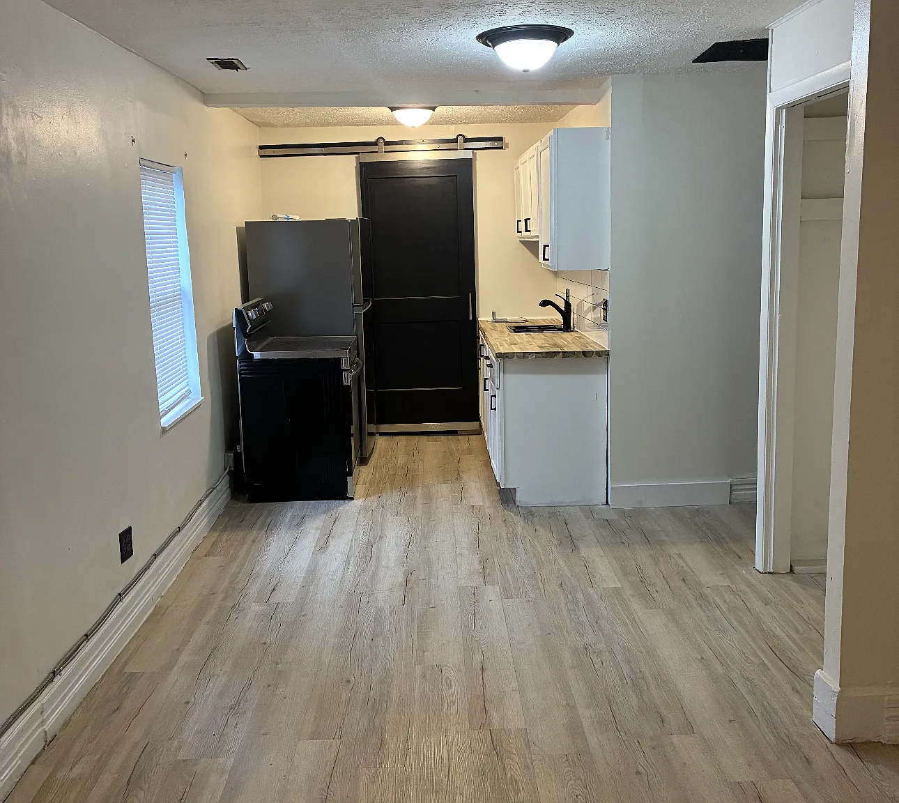 1814 North Ave — Photo 3