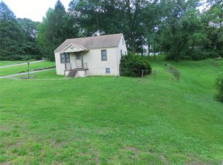 4750 Ambs Rd, Saint Louis, MO 63128