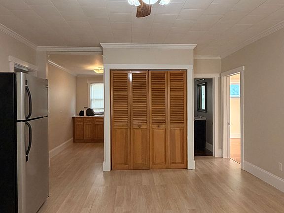 2nd image of 160 Saint Joseph Ave Floor 1